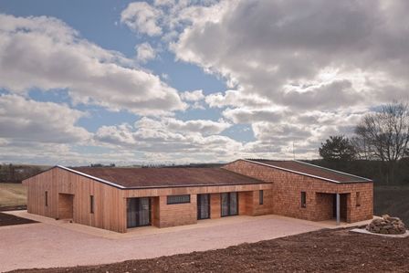 The Rings accessible holiday accommodation with a ceiling hoist