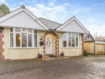 Rosedale, Peterchurch. Accessible bungalow with ceiling hoist. Front view